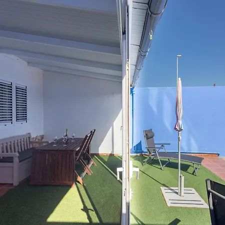 Playa El Burrero Con Terraza Y Solarium Privado